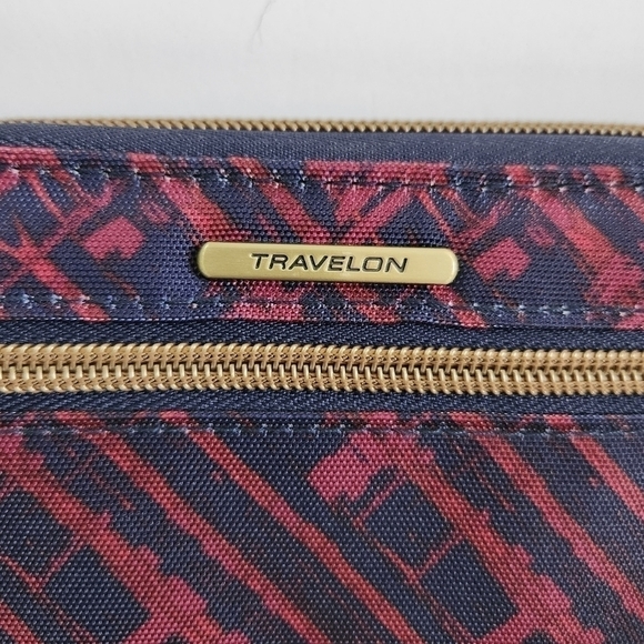 Travelon Navy Blue Burgandy Maroon Red RFID Wristlet Wallet NWT - Picture 3 of 16